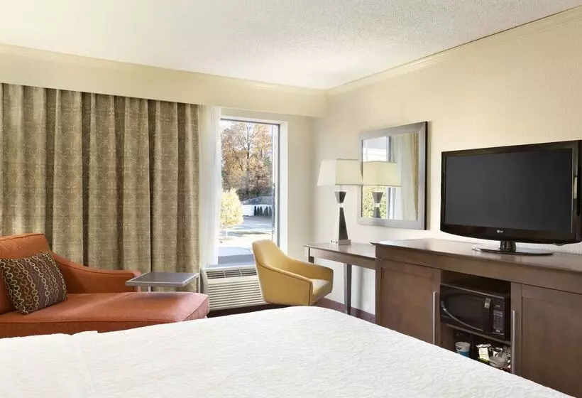 Отель Hampton Inn Forrest City