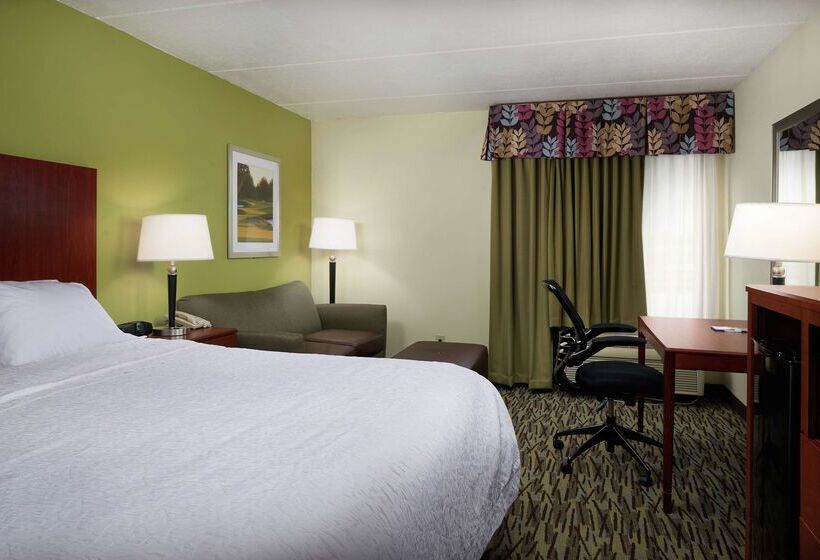 Отель Hampton Inn Franklin