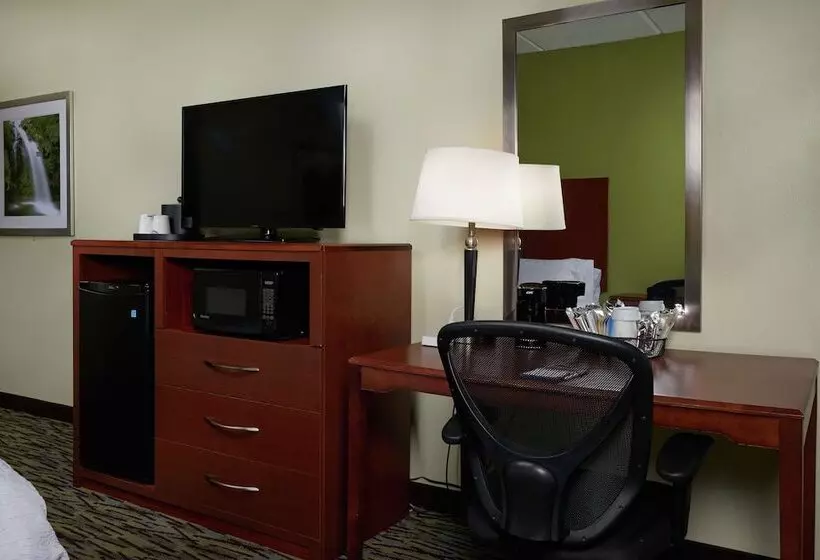 Отель Hampton Inn Franklin