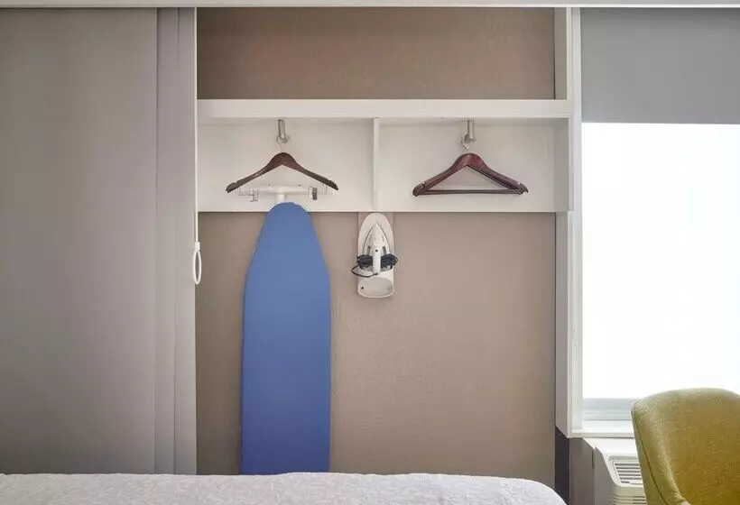 Отель Hampton Inn By Hilton Harrisburg West