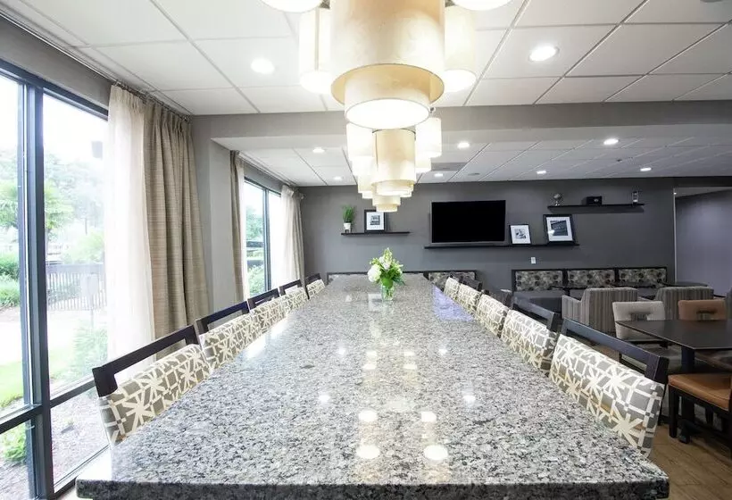 هتل Hampton Inn Houston I 10w Energy Corridor