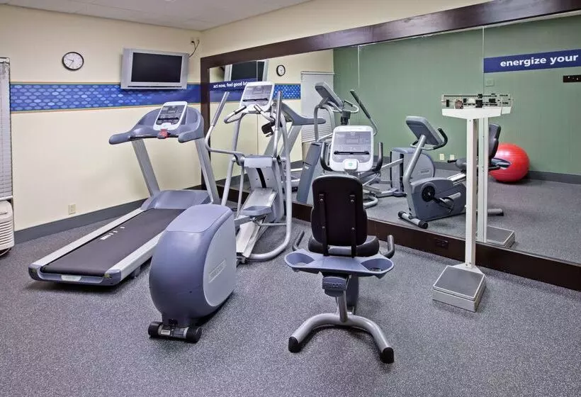 هتل Hampton Inn Knoxvilleairport