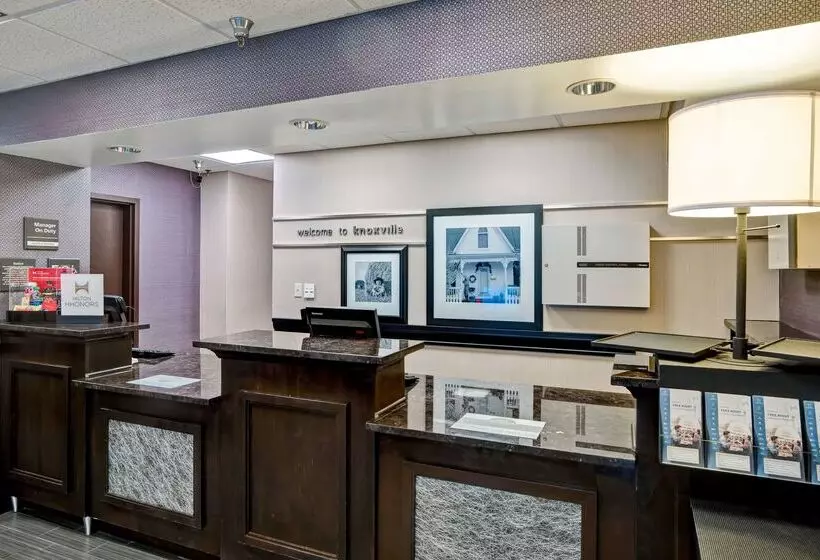 هتل Hampton Inn Knoxvilleairport
