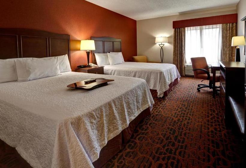 هتل Hampton Inn Manhattan