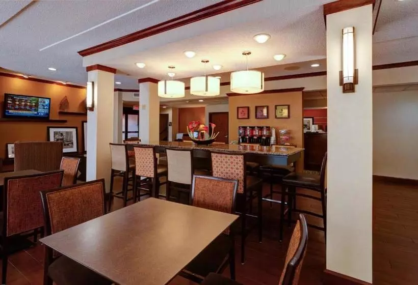 בית מלון כפרי Hampton Inn Manhattan