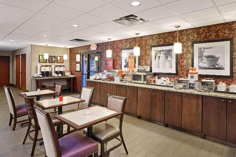 هتل Hampton Inn Peoriaeast At The River Boat Crossing