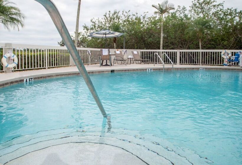 فندق Hampton Inn Port Charlotte