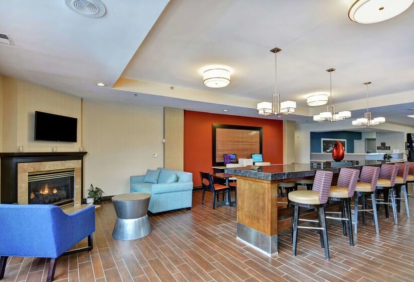 Отель Hampton Inn Scranton At Montage Mountain