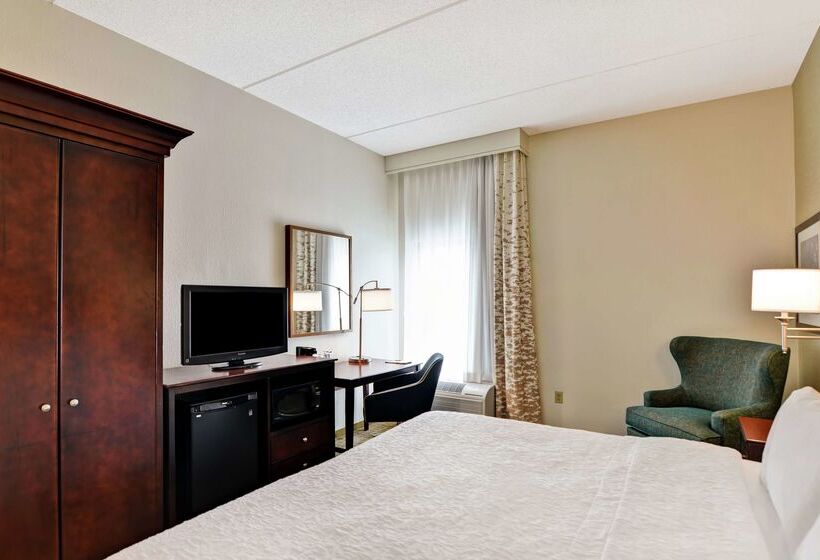 Отель Hampton Inn Scranton At Montage Mountain