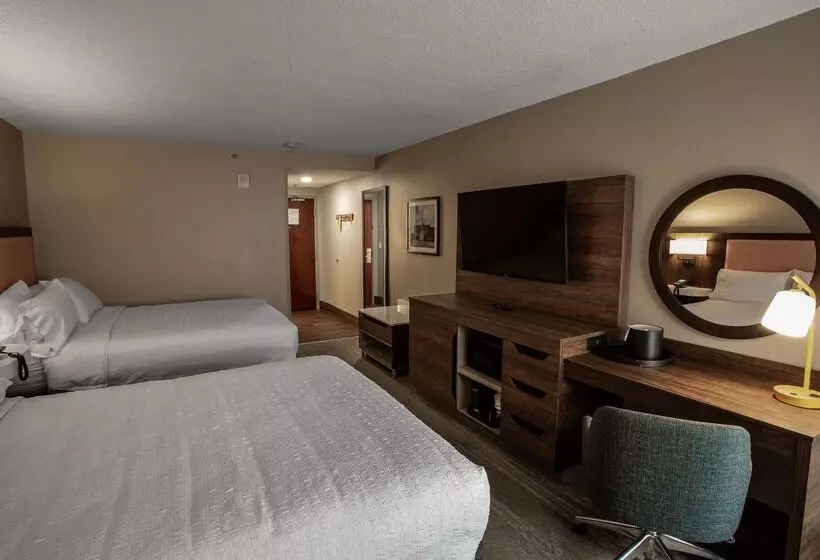 Отель Hampton Inn Springfield