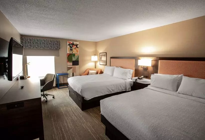 Отель Hampton Inn Springfield