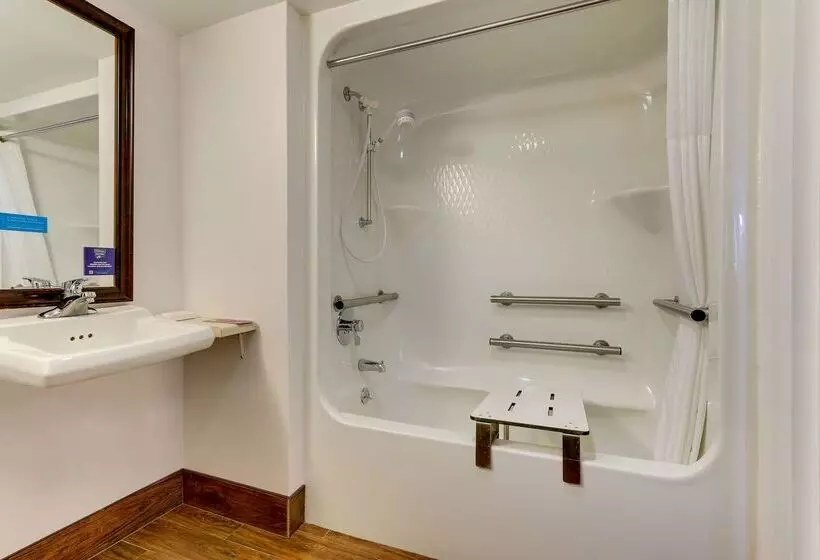 Отель Hampton Inn Springfield