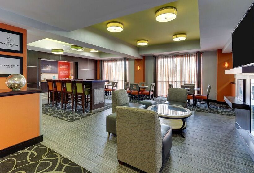 호텔 Hampton Inn Springfield