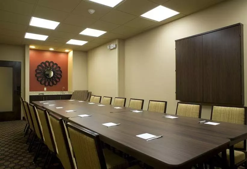 酒店 Hampton Inn Starkville