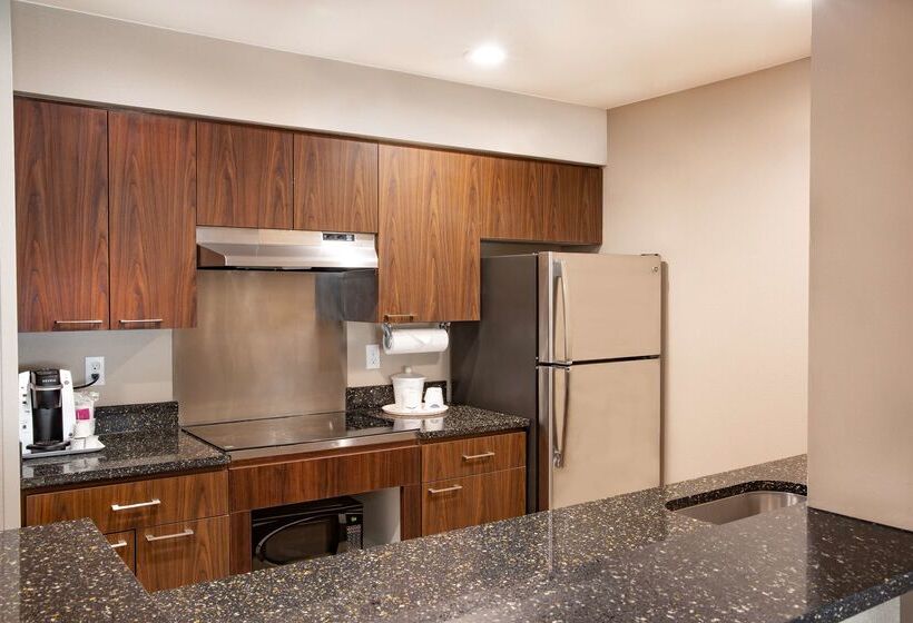 هتل Hampton Inn & Suites Seattledowntown