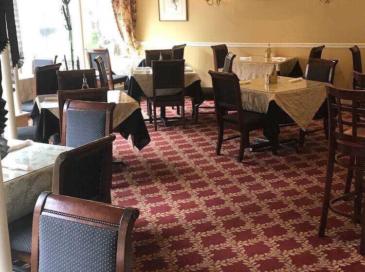 בית מלון כפרי The Guest House Historic Mansion