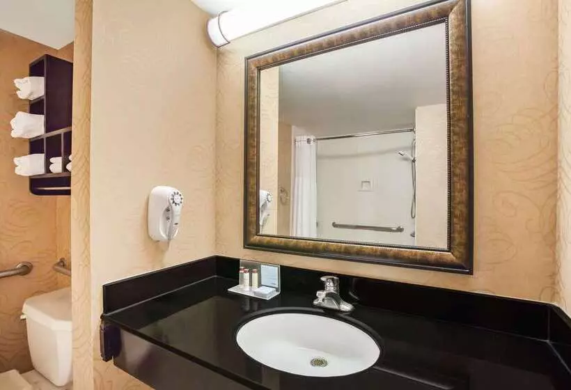 هتل Wingate By Wyndham North Little Rock