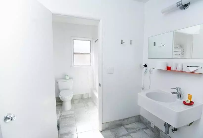 Мотель The Hamlet Inn