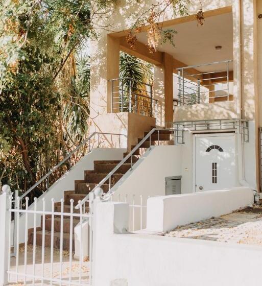 Best House, Nirvana Ii, Patra