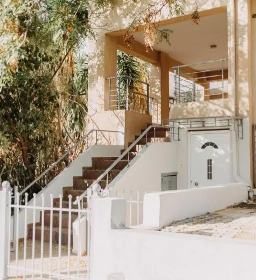 Best House, Nirvana Ii, Patra