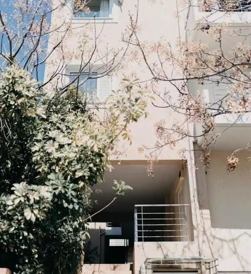 Best House, Nirvana Ii, Patra