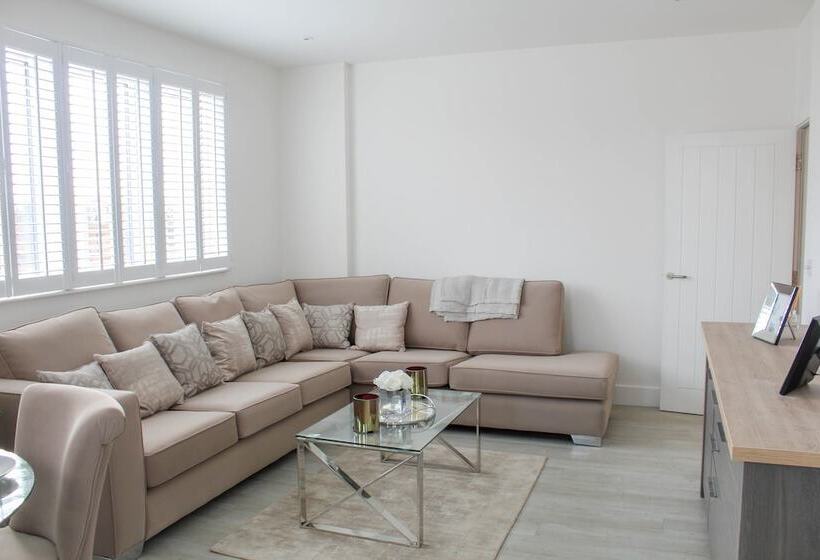 Mercia Apartment Bedford