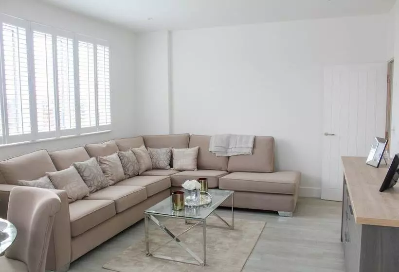 Mercia Apartment Bedford