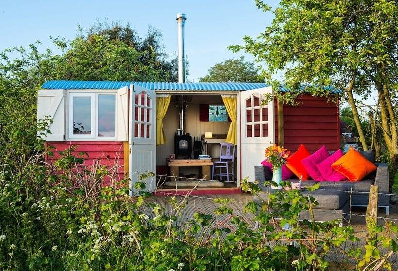 Samsara Retreat And Yoga   Adults Only