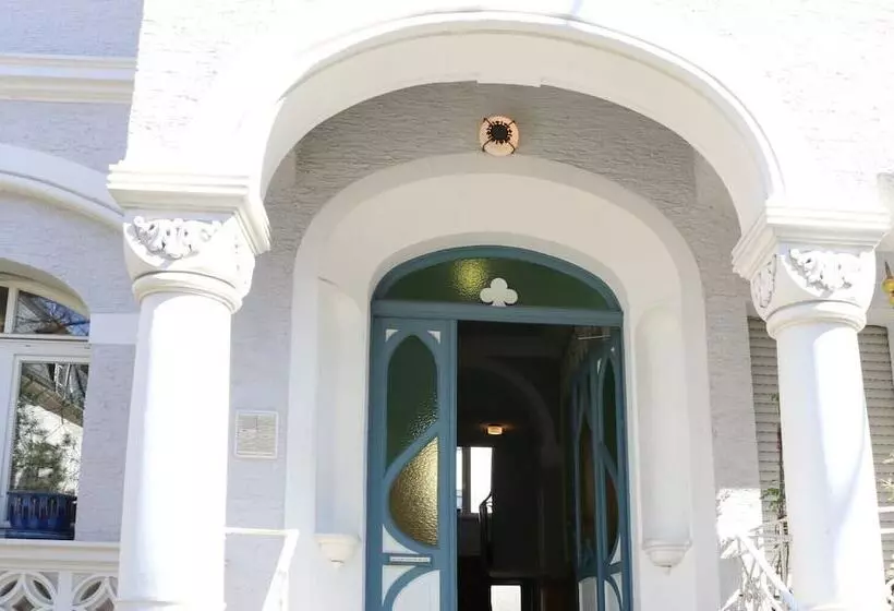 Wohnen Im Exklusiven Dichterviertel