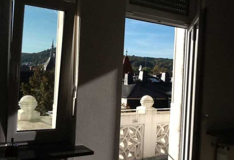 Wohnen Im Exklusiven Dichterviertel