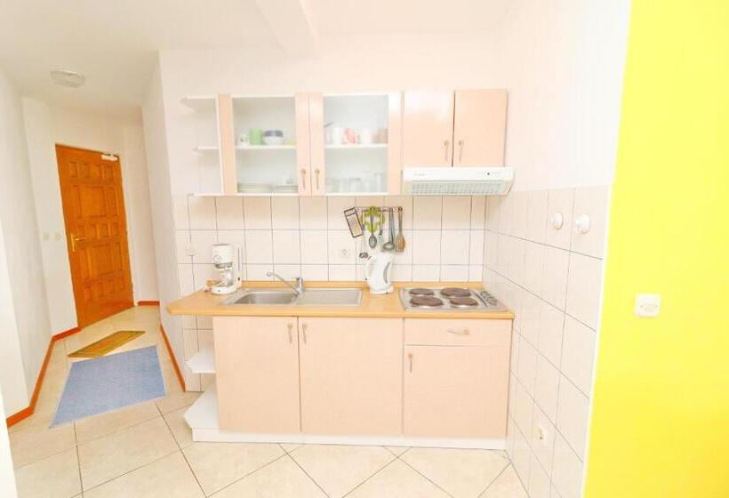 Apartments Plavac Mali