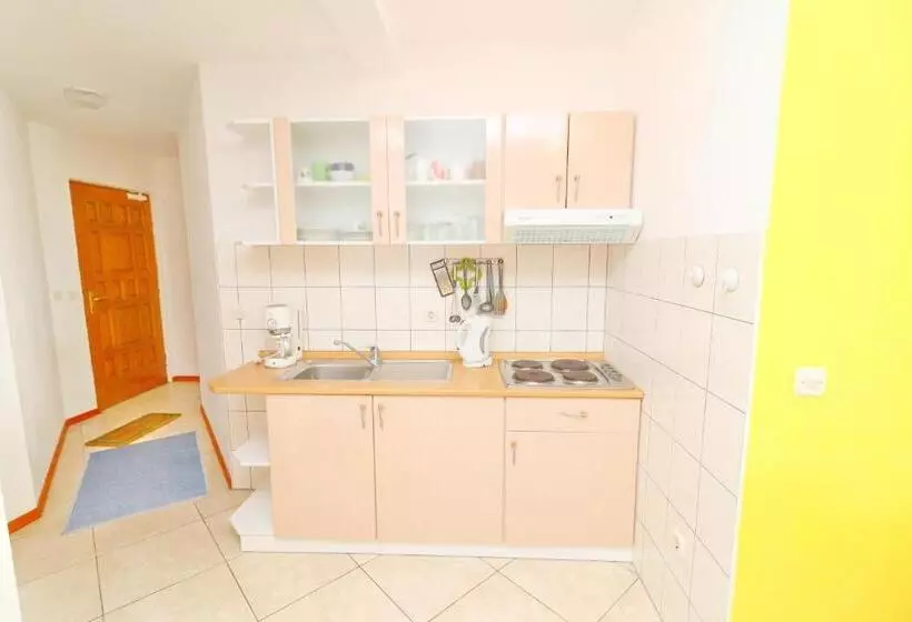 Apartments Plavac Mali