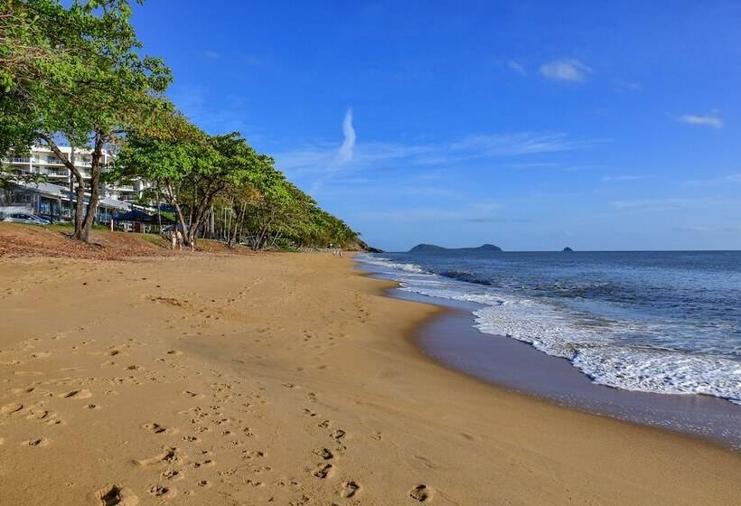 Beach Bliss Queen Bed Bbq Pool Netflix