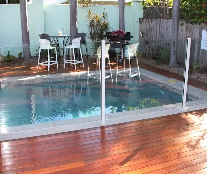 Beach Bliss Queen Bed Bbq Pool Netflix