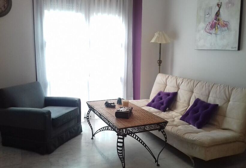 Deluxe Centre Apart With Parking