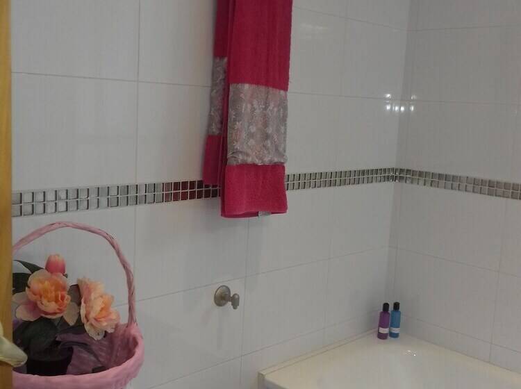 Deluxe Centre Apart With Parking