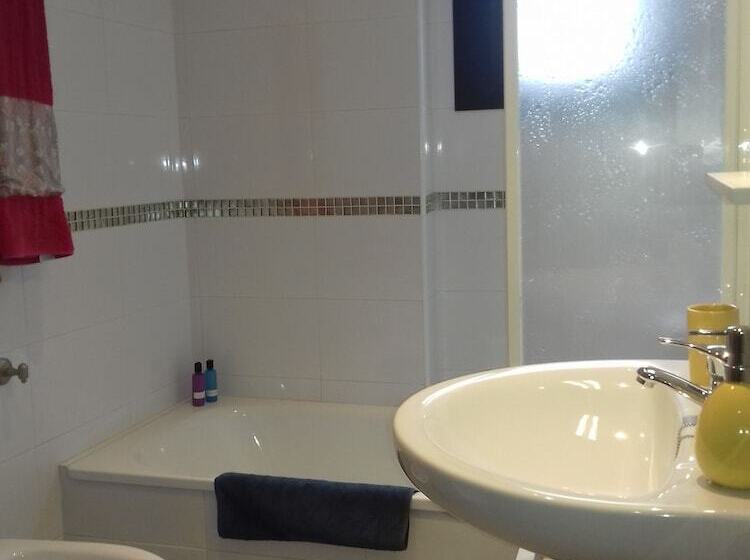 Deluxe Centre Apart With Parking