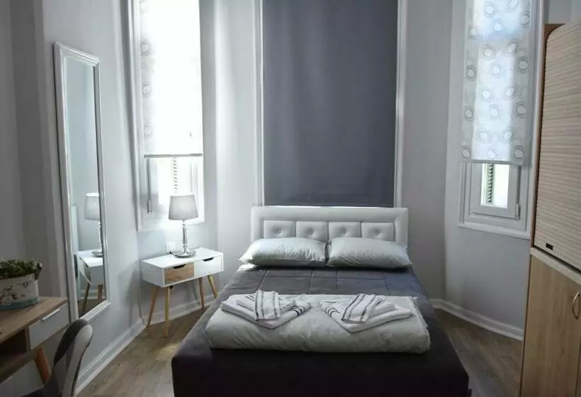 Megaron11 Apartments