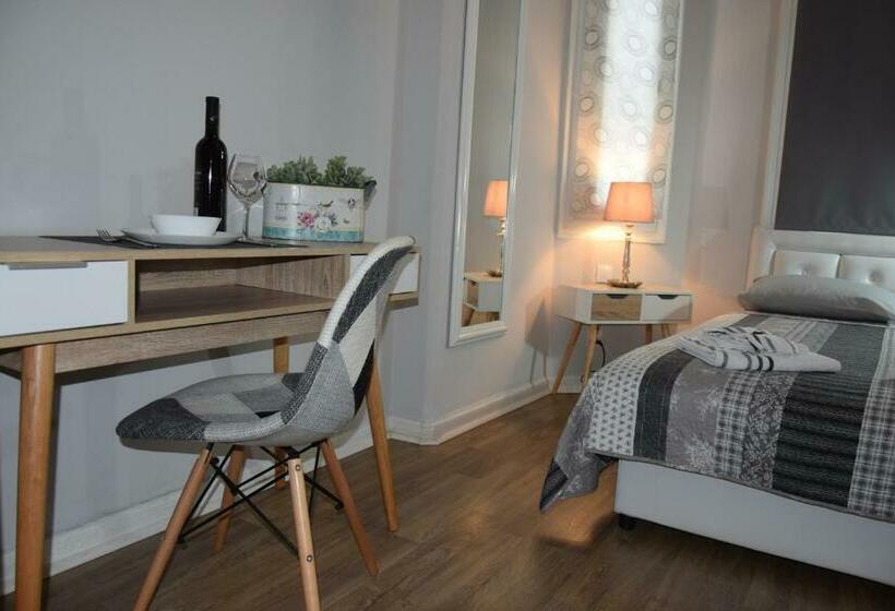 Megaron11 Apartments