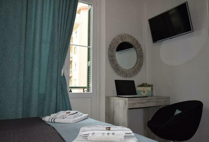 Megaron11 Apartments