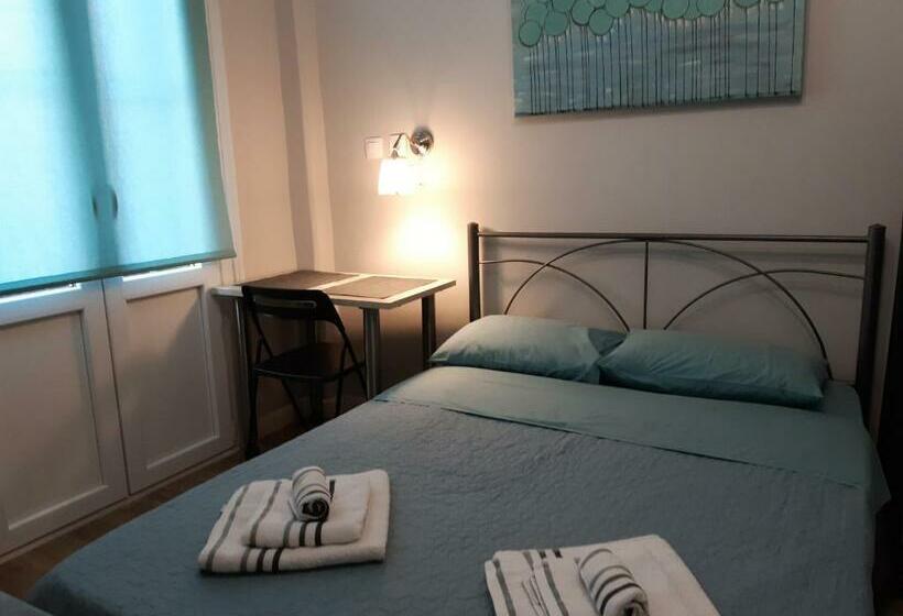 Megaron11 Apartments