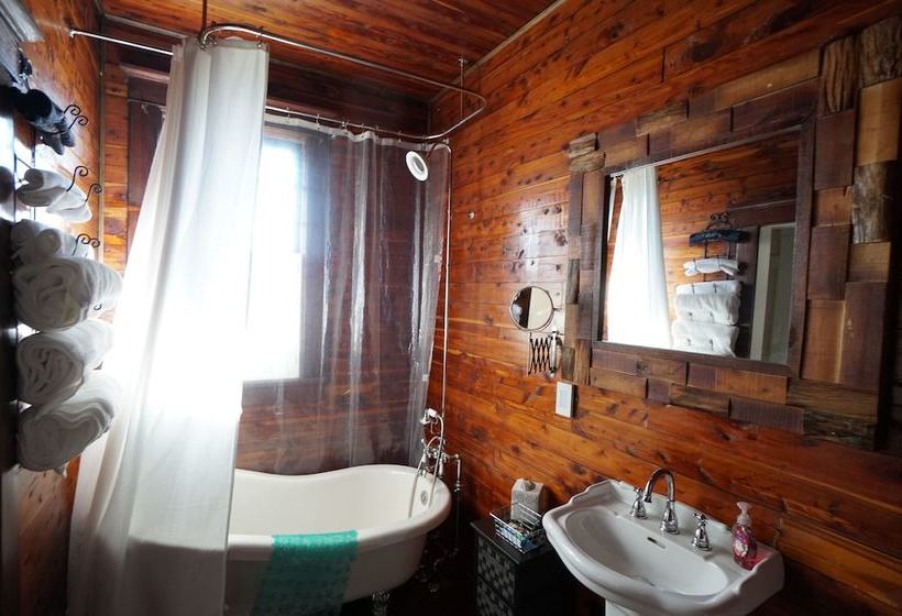 Sweet Tea Bed & Breakfast