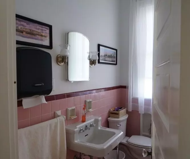 Sweet Tea Bed & Breakfast