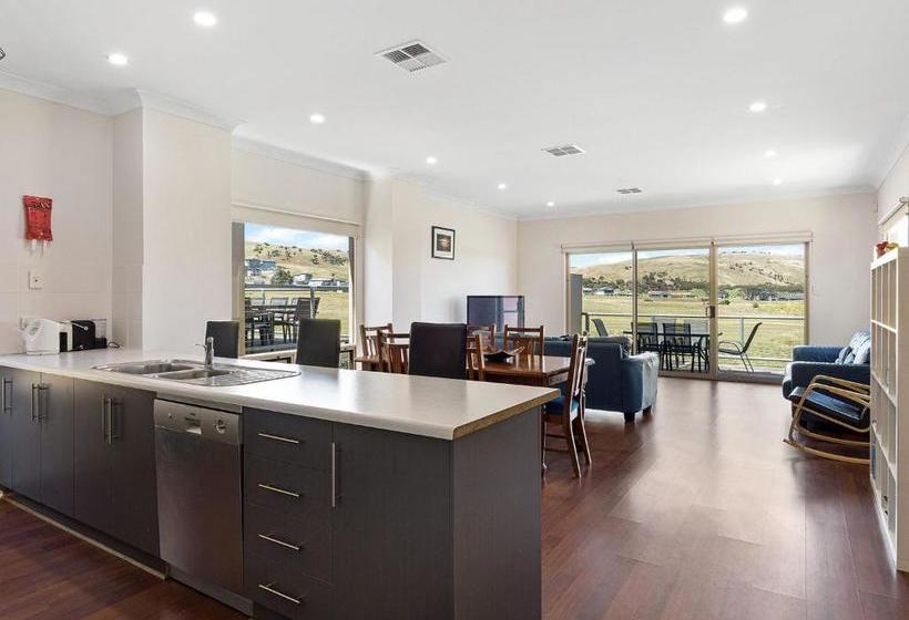 26 45 St Andrews Boulevard