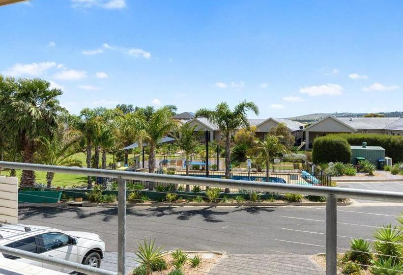 26 45 St Andrews Boulevard