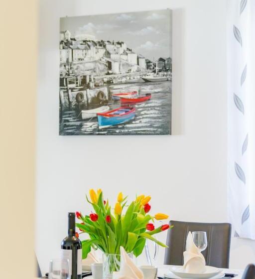 Apartments The Brothers