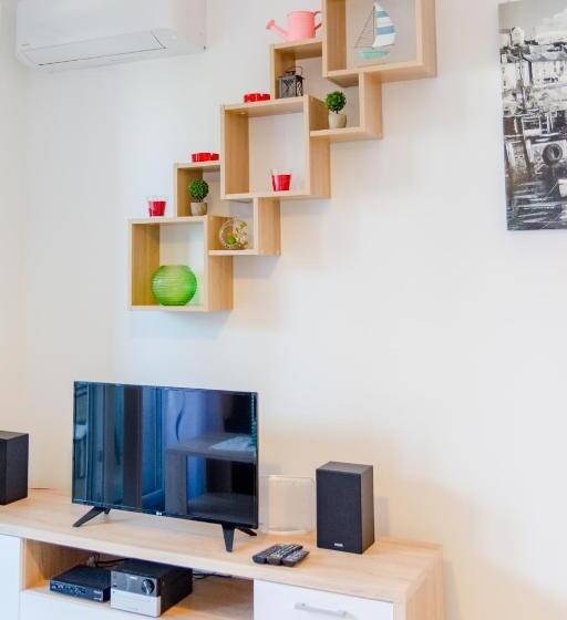 Apartments The Brothers