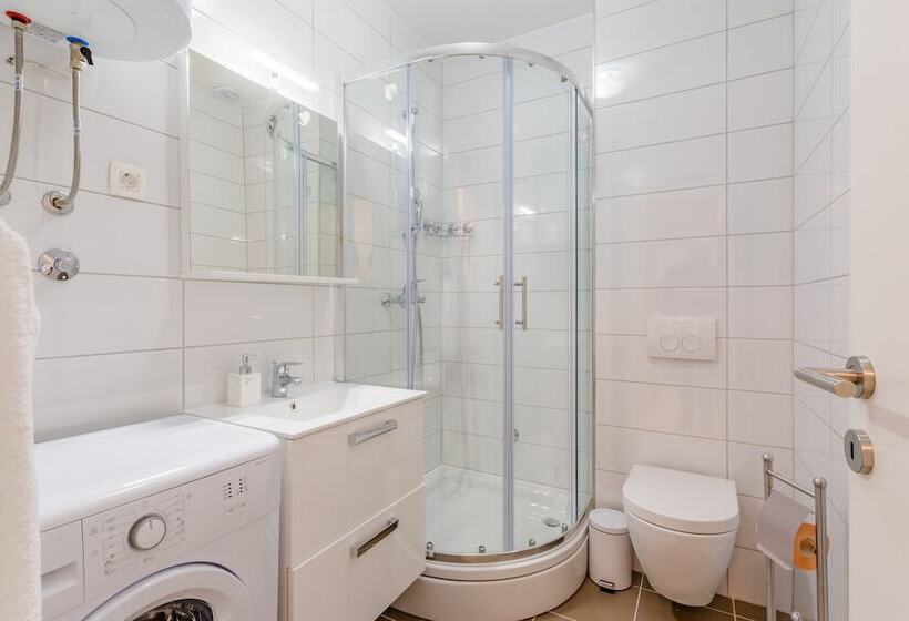 Apartments The Brothers