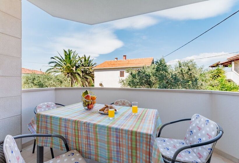 Apartments The Brothers