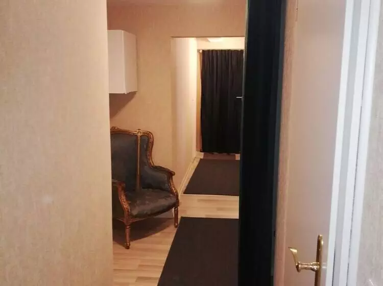 Eleonora Apartment
